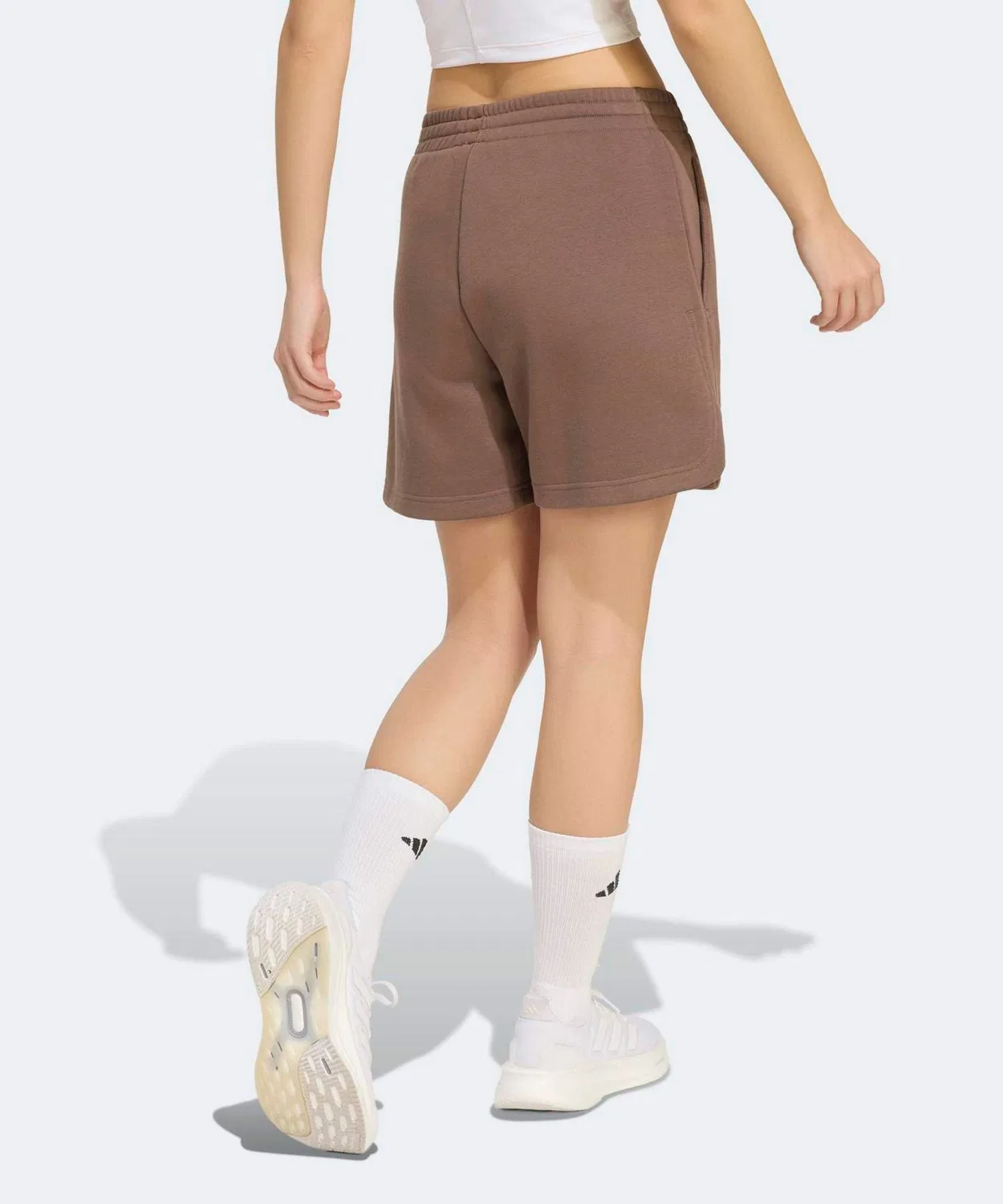 Женские шорты свободного кроя с утяжкой Adidas Three Stripes Studio Fleece Loose Shorts, Brown — фото 2