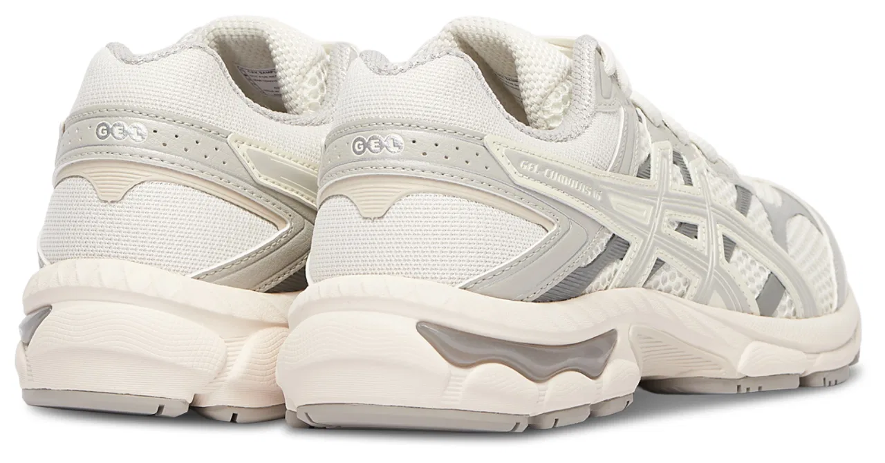 Детские кроссовки для мальчиков с технологией GEL ASICS GEL-Cumulus 16, Oyster Grey Cream — фото 3