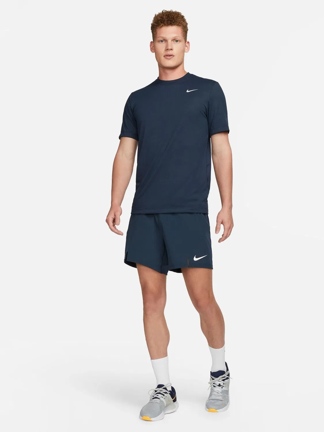Футболка тренировочная Nike Dri-Fit Legend, цвет Obisidian Navy — фото 4