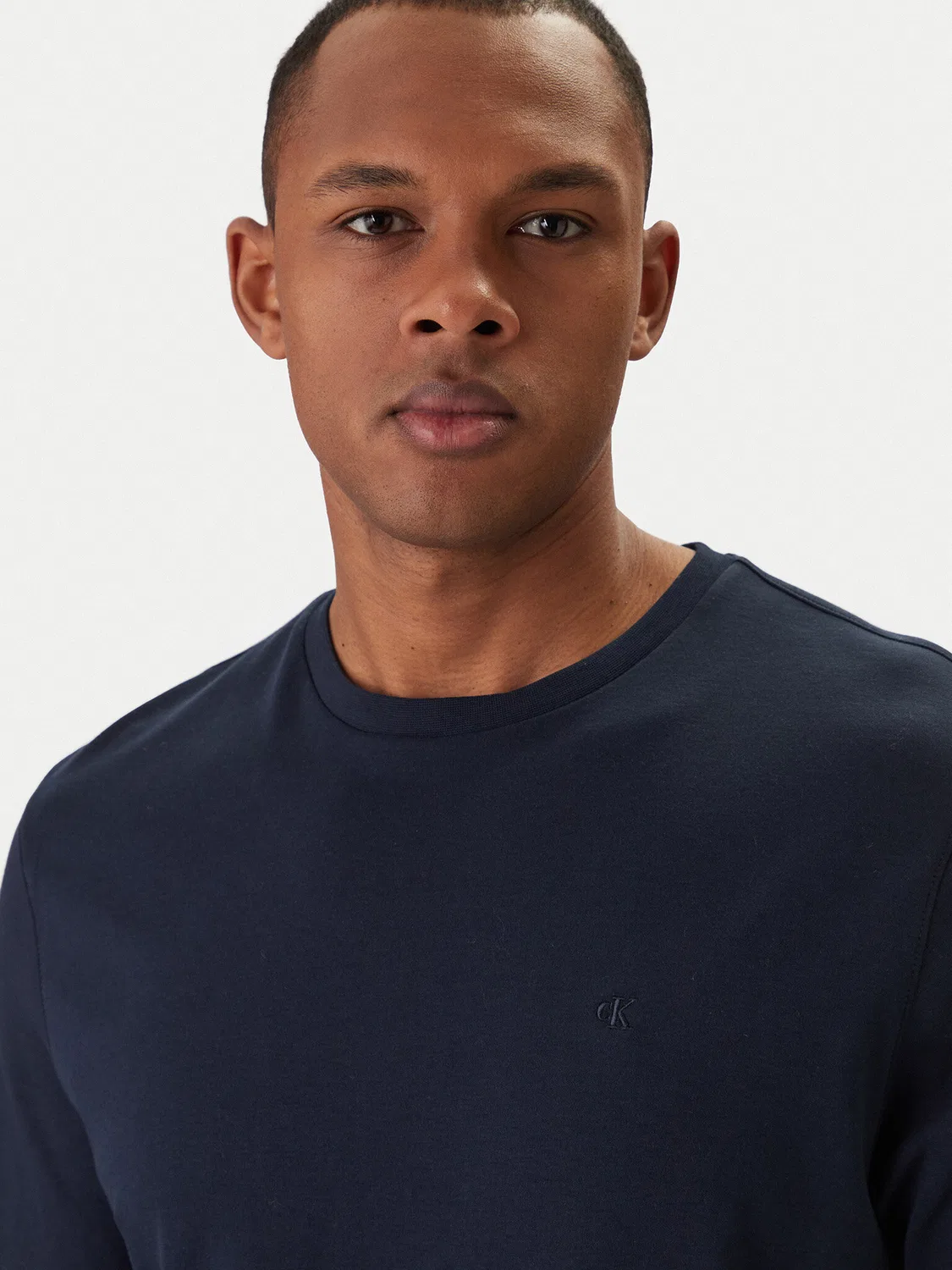 Мужская футболка стандартного кроя Calvin Klein, темно-синий — фото 4