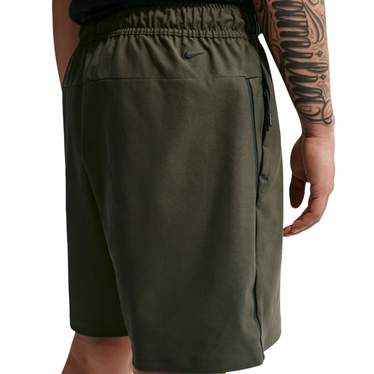 Мужские шорты Tech Shori Knit Nike, цвет Cargo Khaki/Black — фото 2