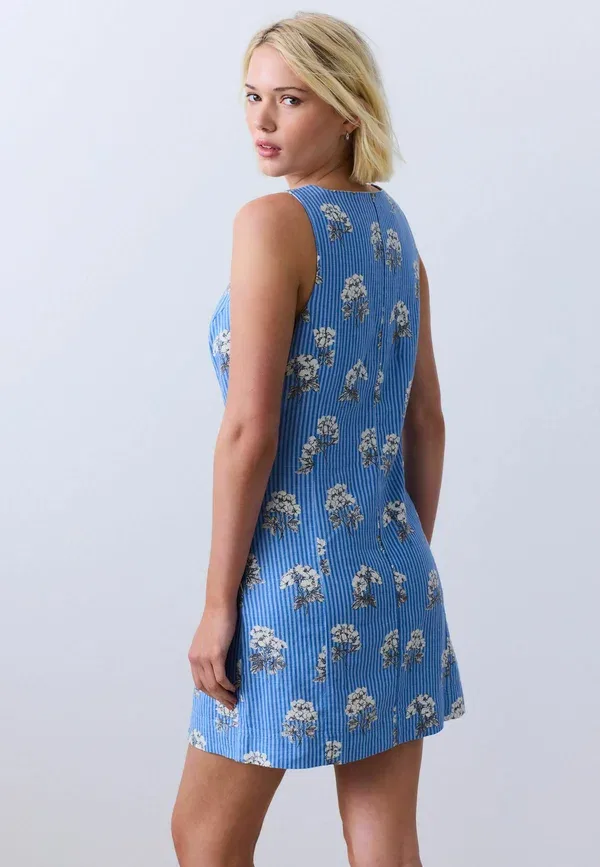 Платье мини со цветочным принтом Regular fit - square neck button through mini shift dress Next floral, синий — фото 2