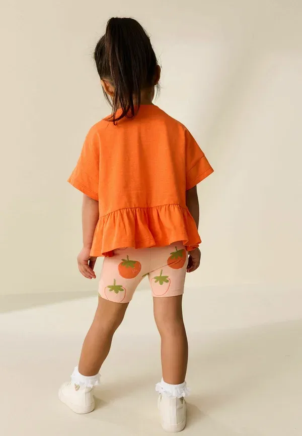 Комплект из футболки и шорт с принтом Regular fit - short sleeve set - shorts Next, Orange Strawberry, оранжевый — фото 2