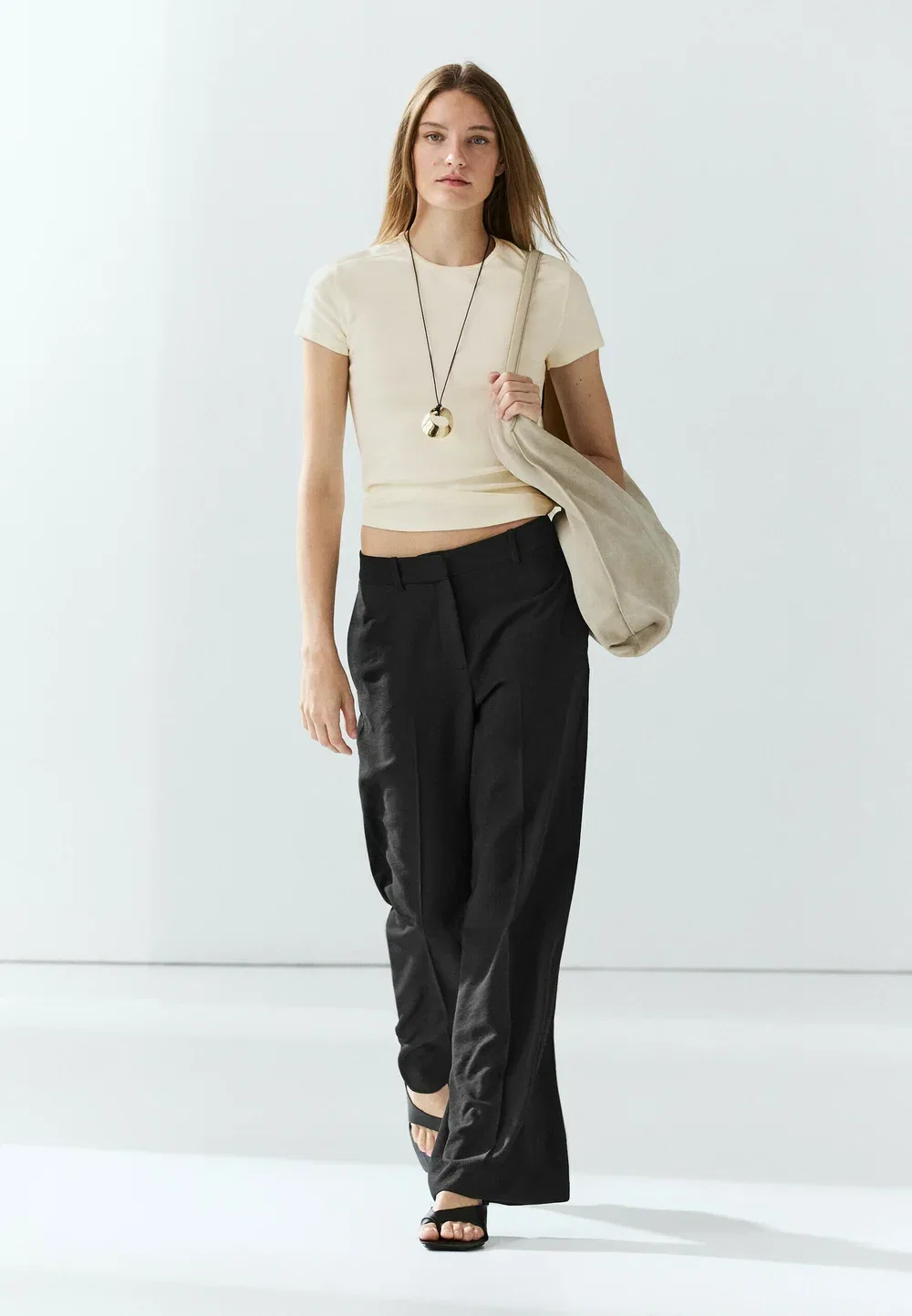 Футболка с коротким рукавом из смесовой хлопковой ткани - базовая футболка Massimo Dutti, Sand — фото 2