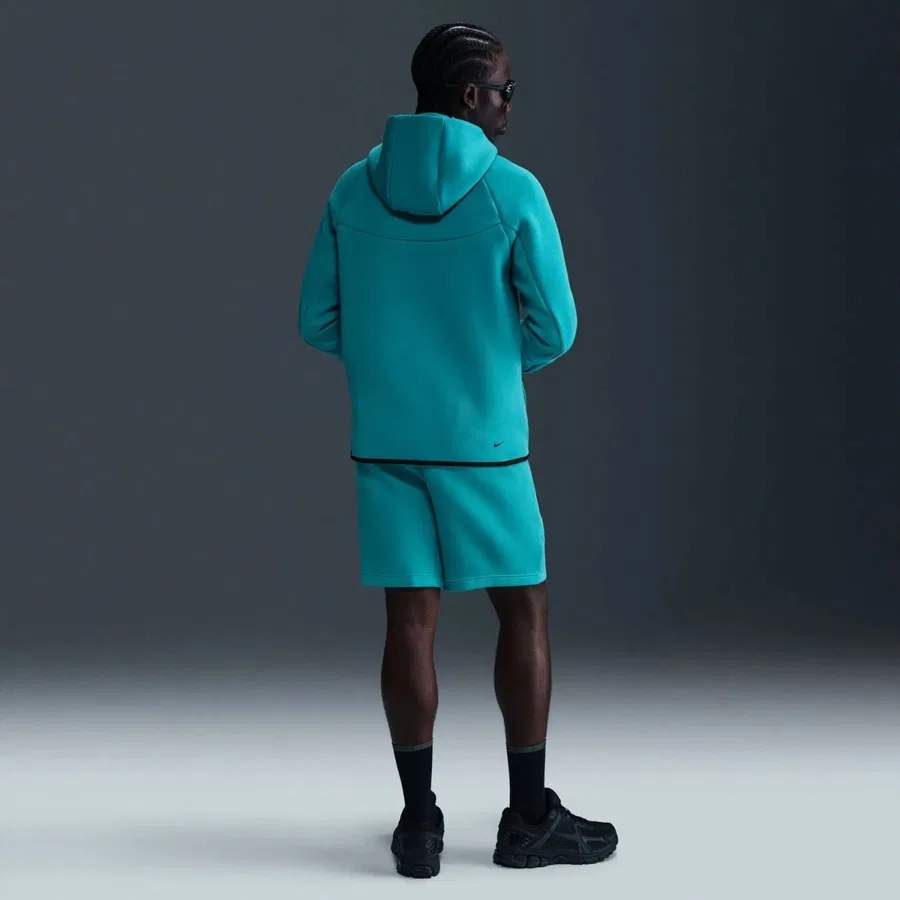 Свитшот спортивный с капюшоном, модель Tech, Nike, Кремово-зелено-черный — фото 2