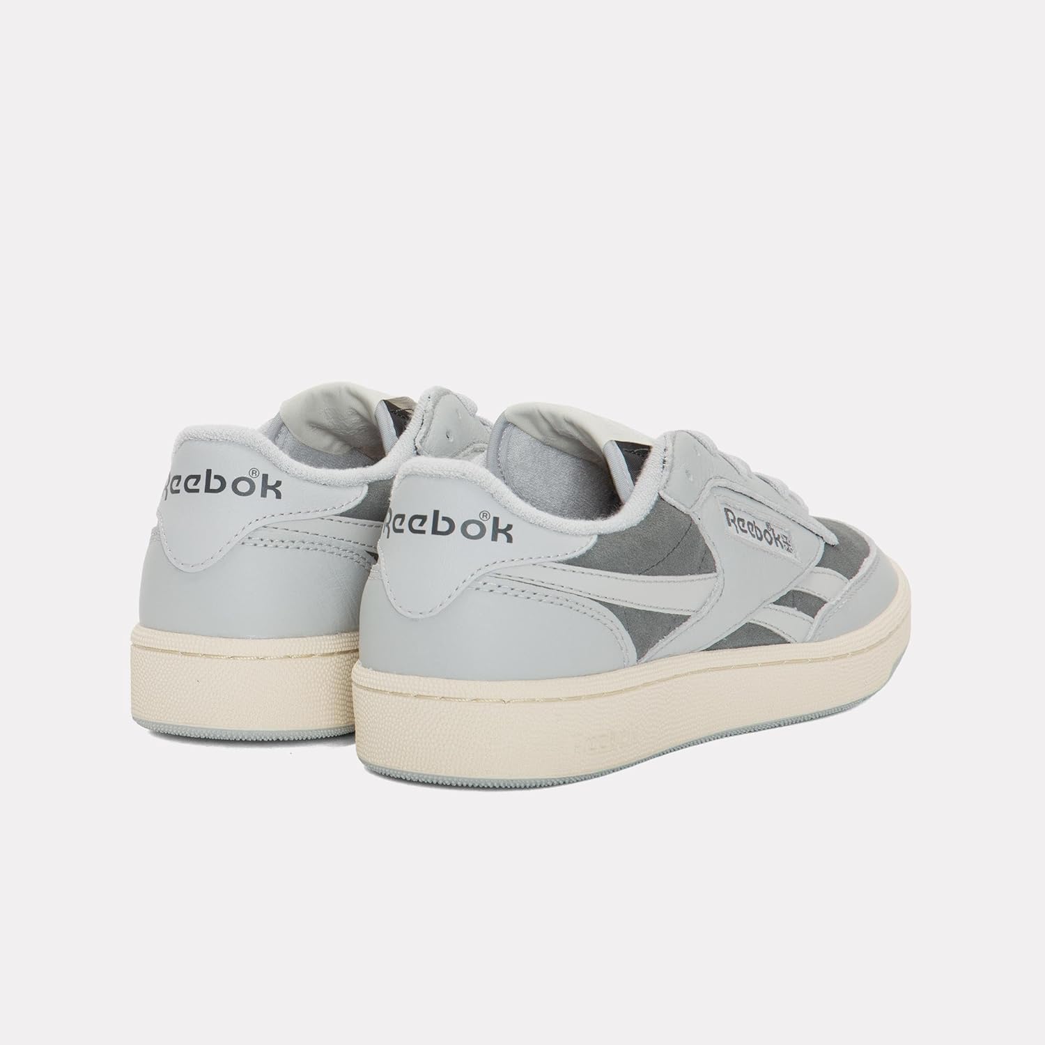 Кроссовки Reebok Unisex-Adult Club C Revenge Vintage II, черный/серый — фото 2