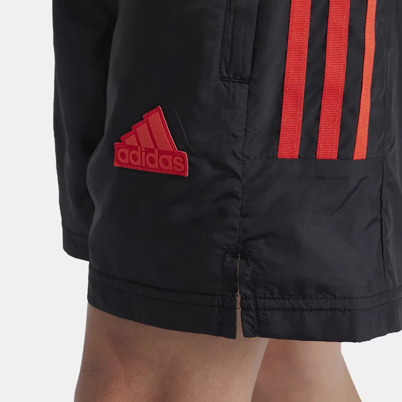 Шорты спортивные с легкой тканью Tiro Adidas, угольный — фото 4