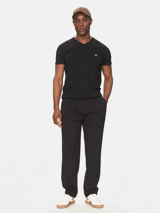 Футболка Lacoste Regular Fit, мужская, V-образный вырез, хлопок, черный — фото 2