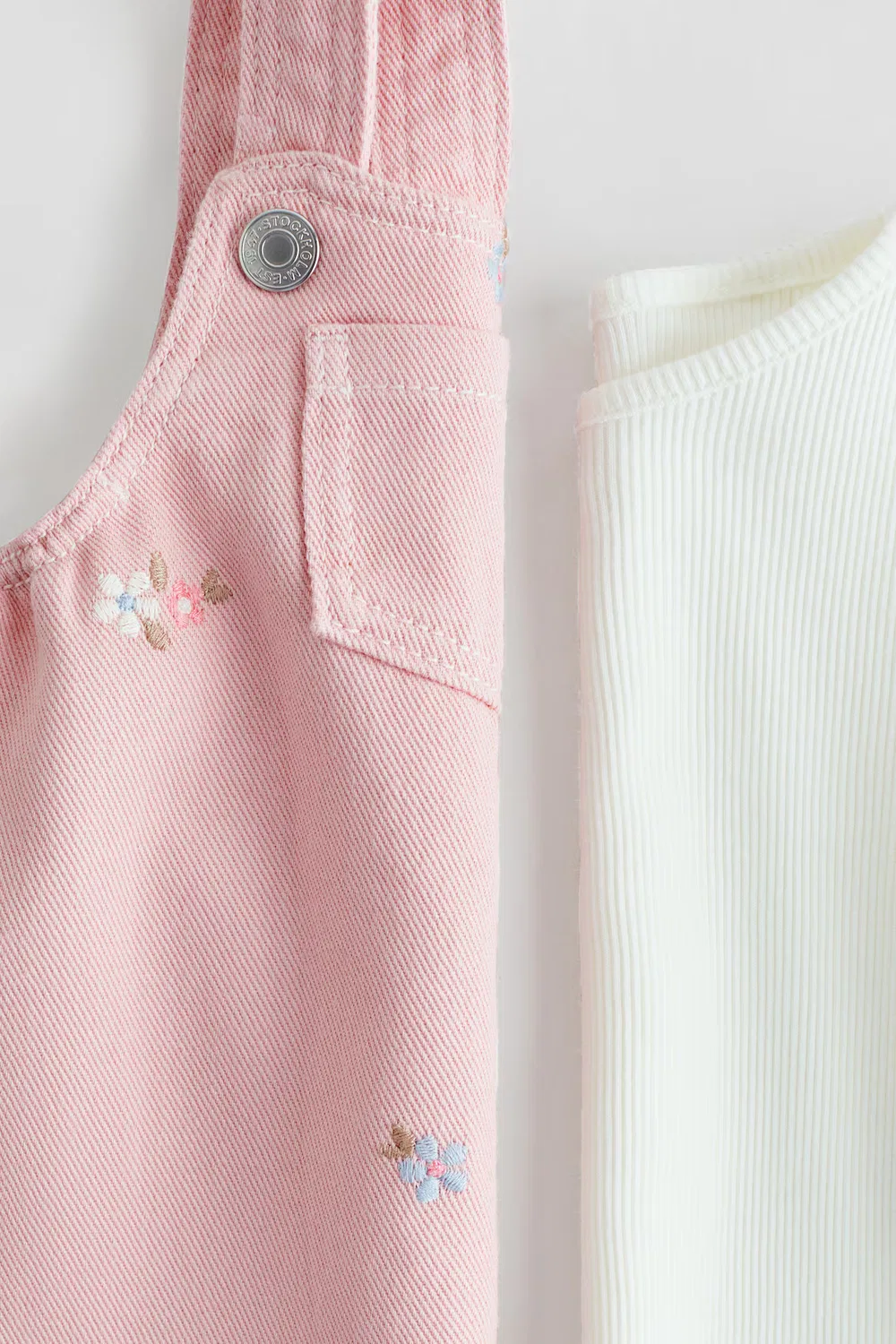 Комплект из двух предметов: сарафан и рубашка H&M, Hellrosa/Blumen — фото 3