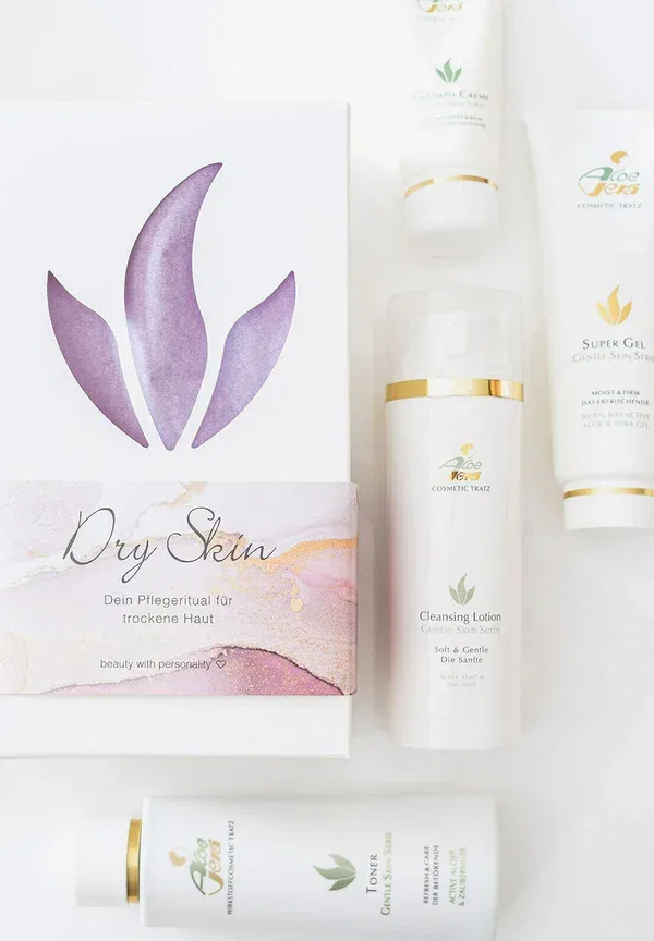 Набор для ухода за сухой кожей Trockene haut 450 мл Aloe Vera Cosmetic Tratz — фото 3