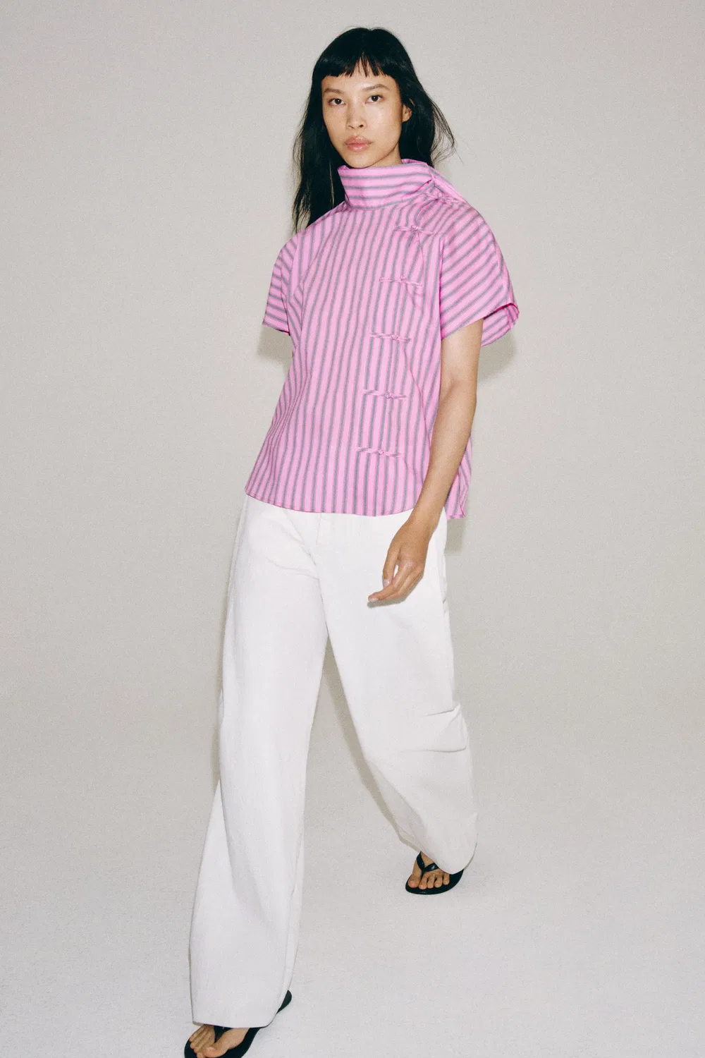 Полосатая рубашка из коллекции ZW с застежкой в виде лягушки. ZARA, Pink