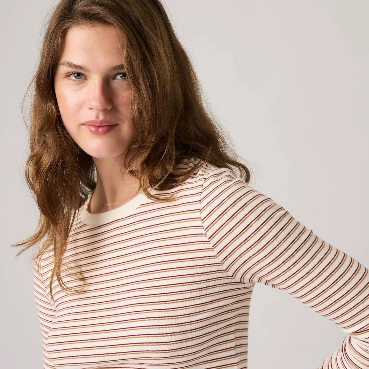 Базовая детская футболка с длинными рукавами Levi's, Gianna Stripe Egret - White — фото 2