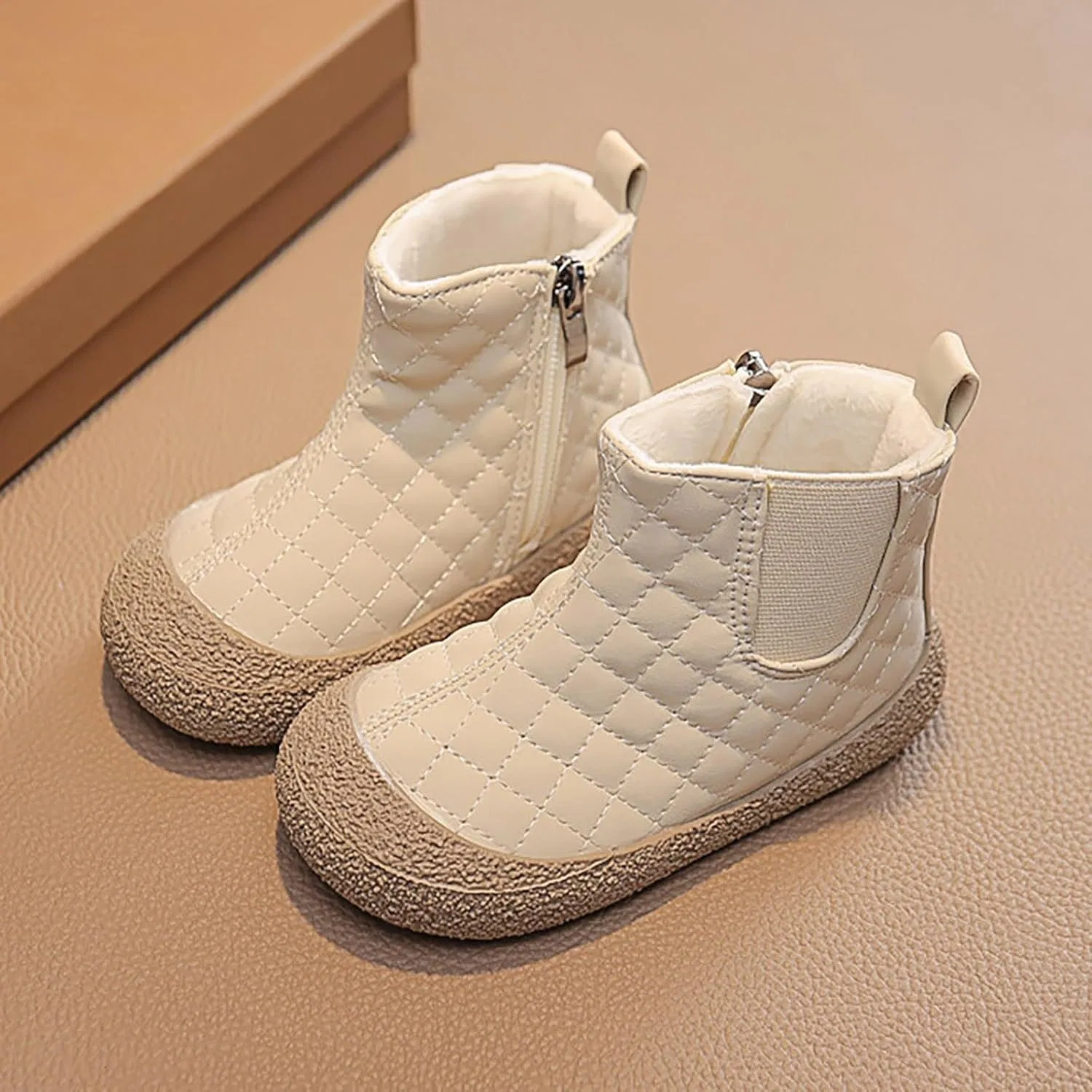 Детские зимние сапоги для девочек с боковой молнией и мехом SHOPESSA, Beige — фото 4