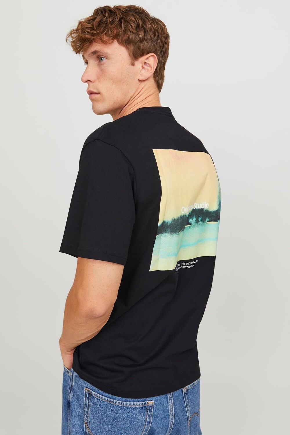 

Футболка с короткими рукавами и принтом на спине Jack & Jones, черный