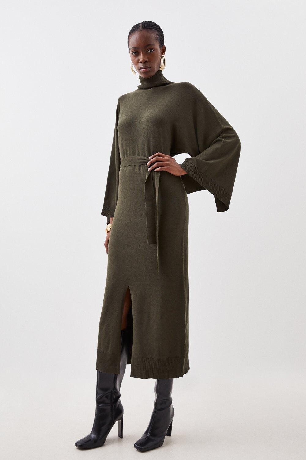 

Трикотажное платье миди из смесовой вискозы с воротником-воронкой и поясом Karen Millen, хаки