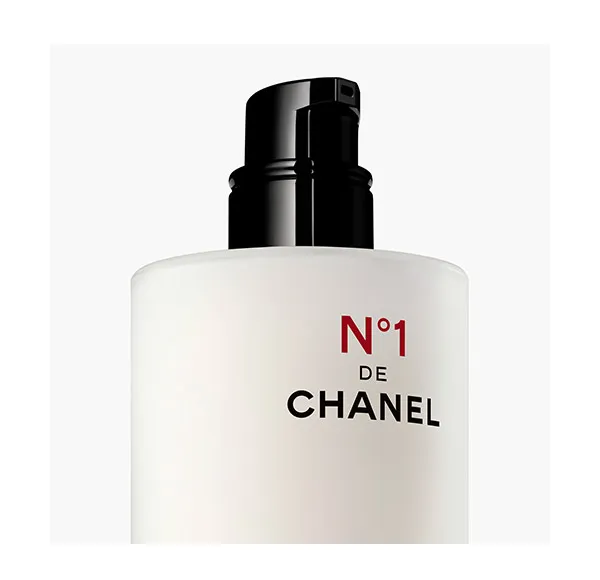 ЗАПОЛНЯЙТЕ – ОБЪЕДИНЯЙТЕ – ОСВЕЩАЙТЕ N°1 DE CHANEL ESSENCE LOTION Chanel, 100 ml — фото 2