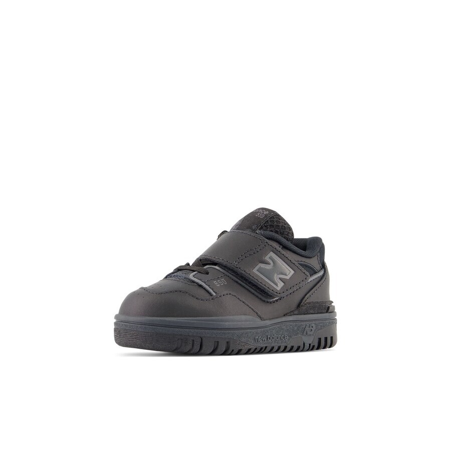 

Кроссовки New Balance 550, черный