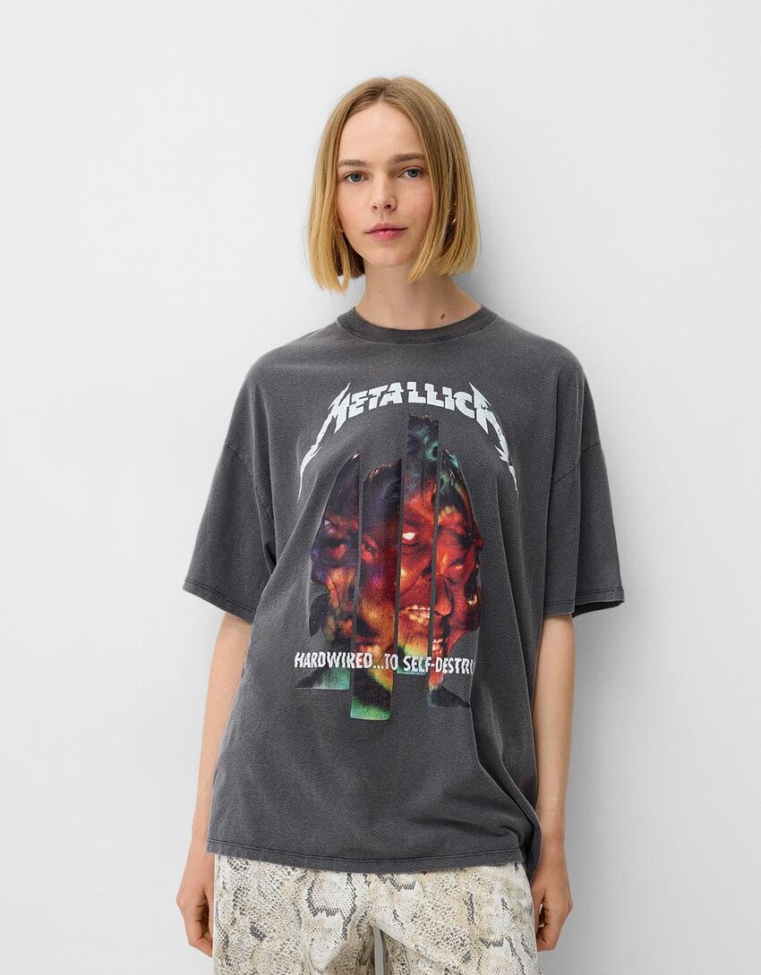 

Футболка с коротким рукавом metallica Bershka, серый