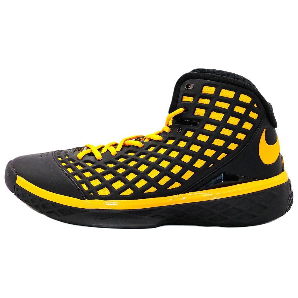 Кроссовки Nike Kobe 3 Black Gold Asia Exclusive, черный/желтый