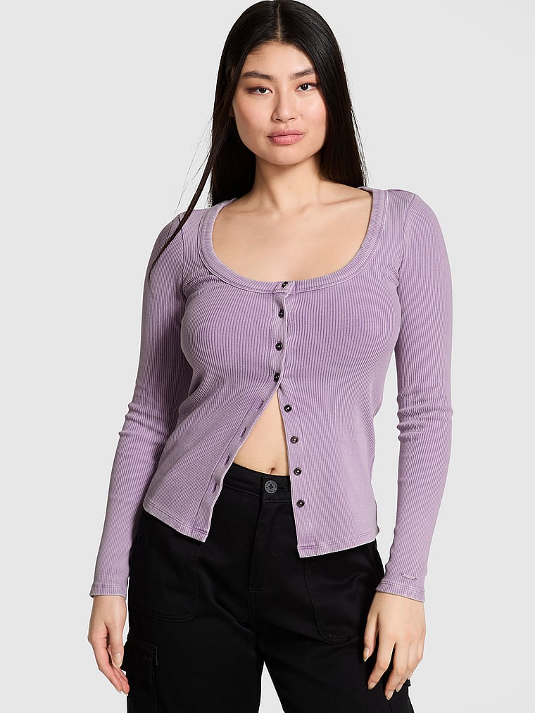 

Винтажная ребристая футболка с длинными рукавами и застежкой на пуговицы Pink, frozen plum