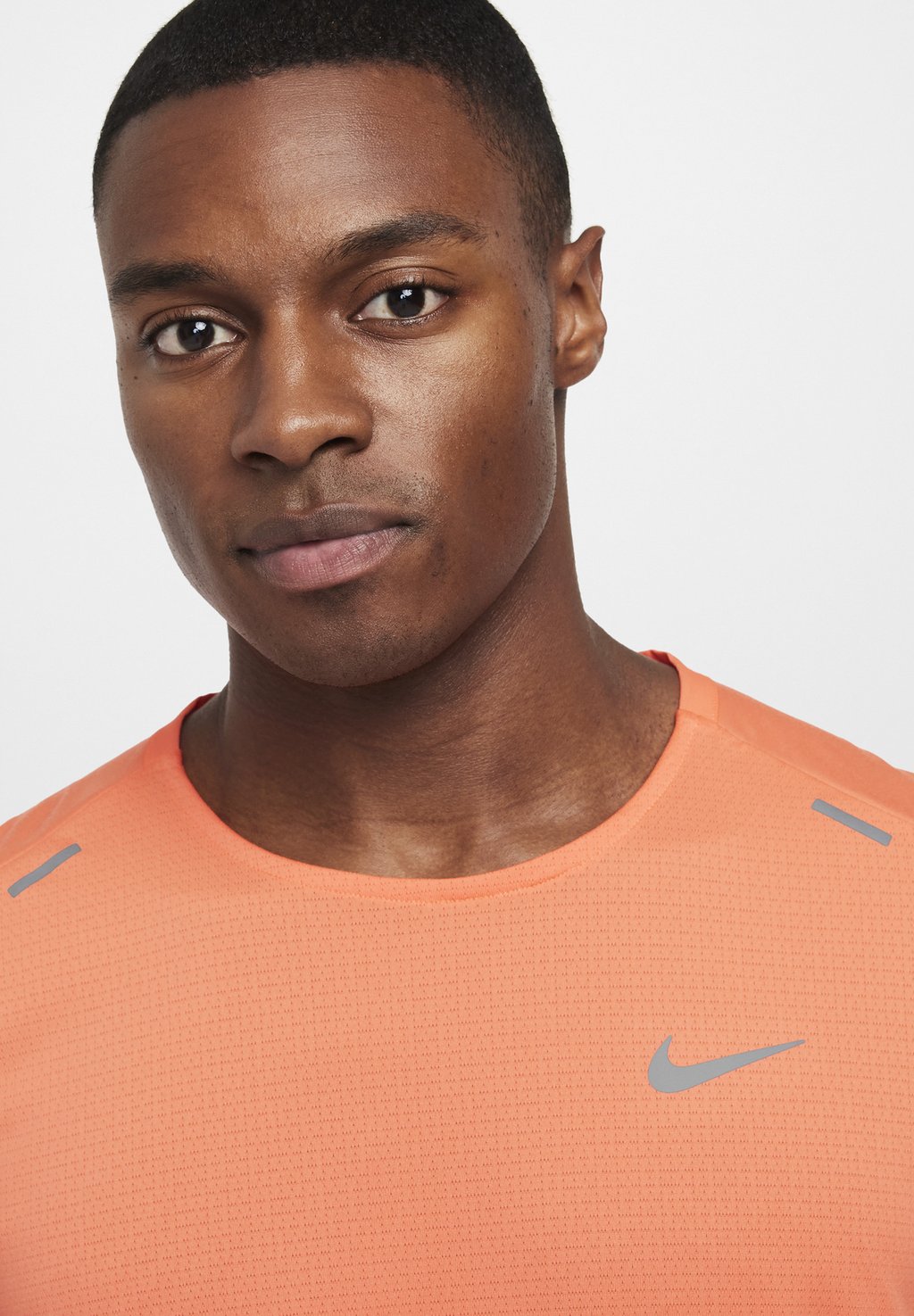 

Спортивная футболка RISE Nike Performance, оранжевый