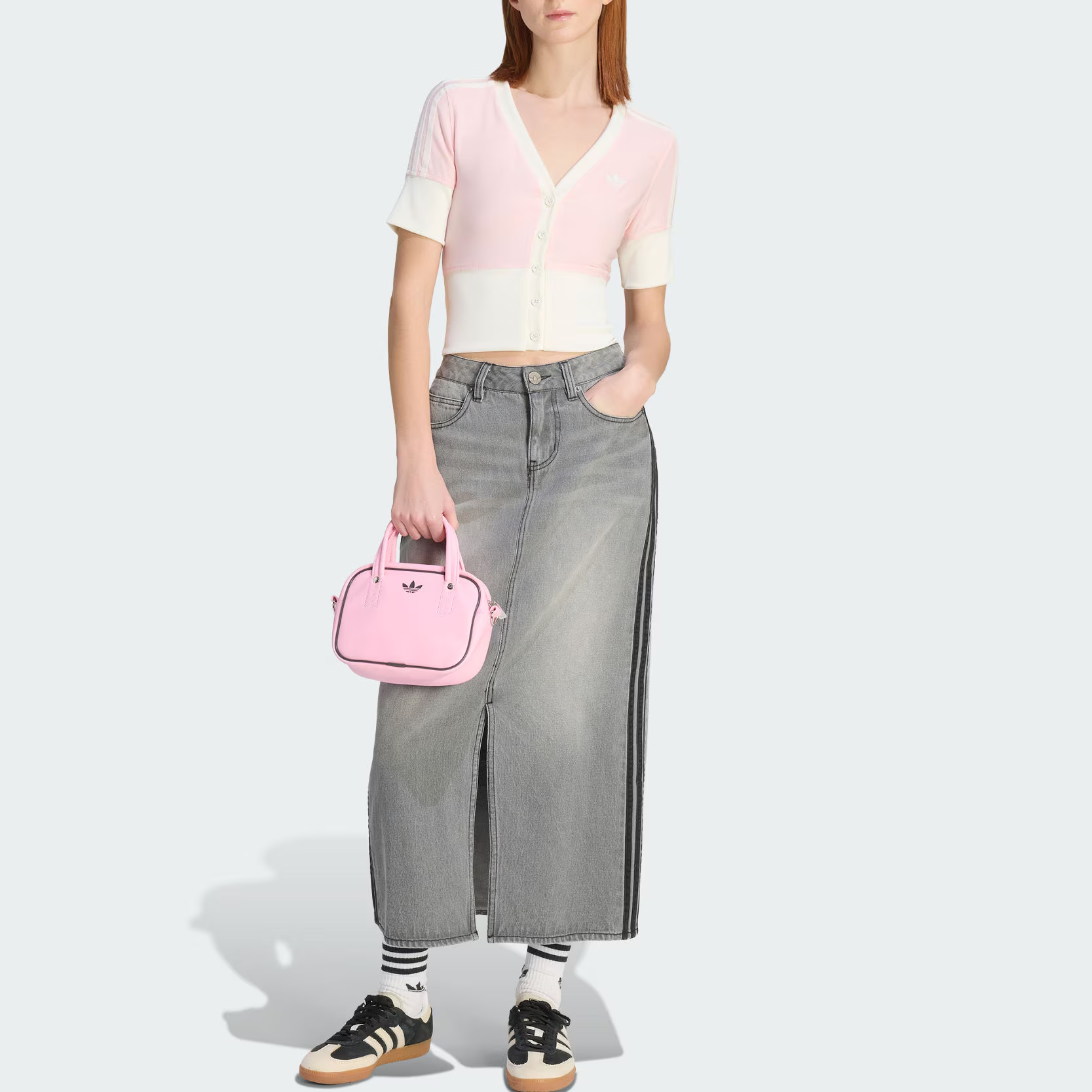 Adidas Originals Футболка Women's Light Pink/White V-образный вырез Moderate — фото 2