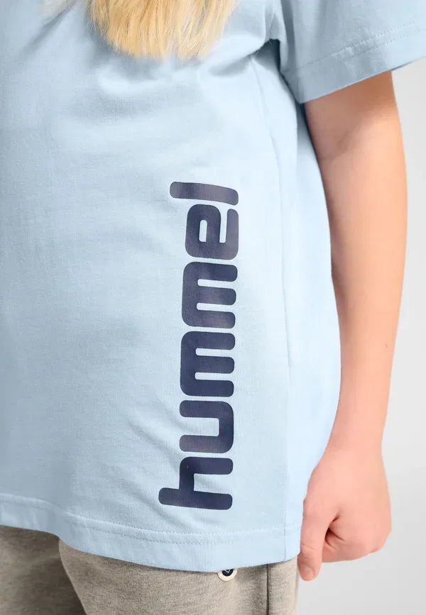 Футболка Hummel Hmljr reg graphic t-shirt s/s print t-shirt, небесно-голубой — фото 4