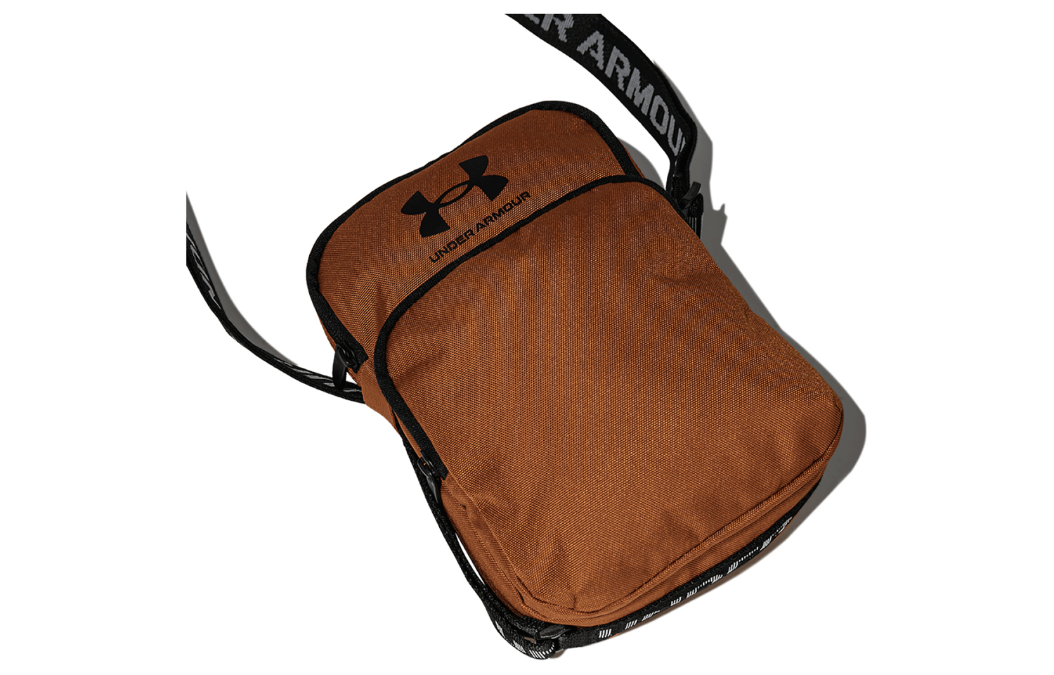 

Under Armour Полиэстеровая сумка через плечо унисекс медь, Copper