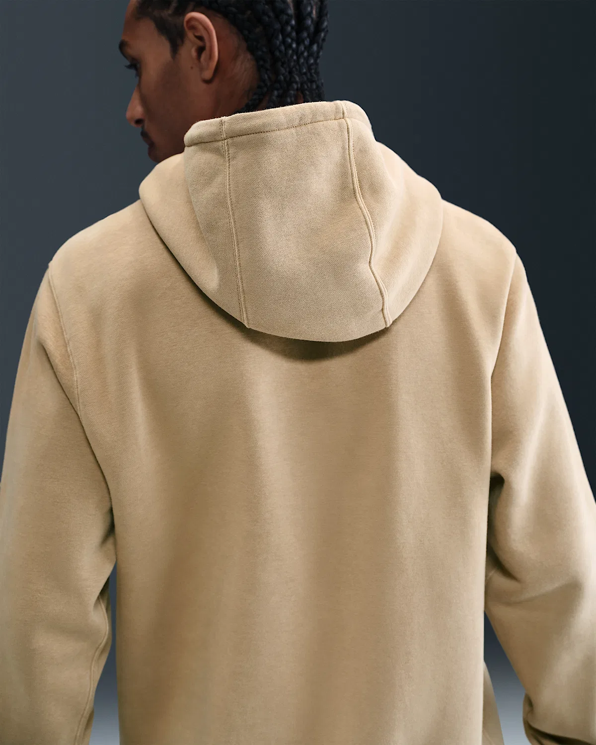 Мужское флисовое худи Nike Sportswear Club, Parachute Beige/Parachute Beige — фото 2