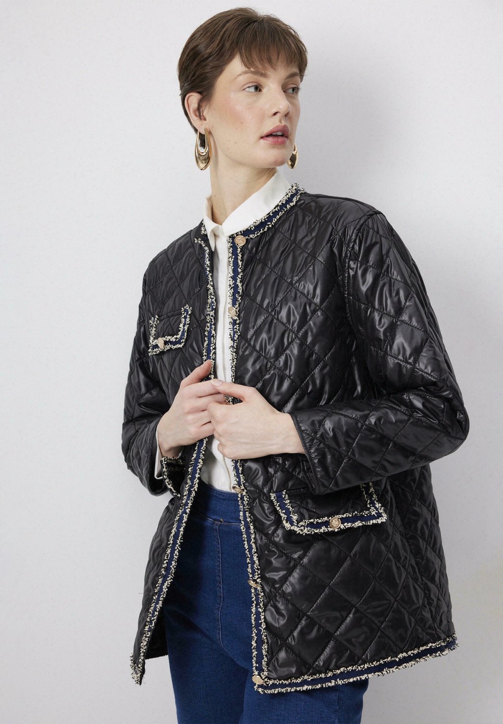 

Легкая куртка WITH STRIPE DETAIL Touché Privé, черный