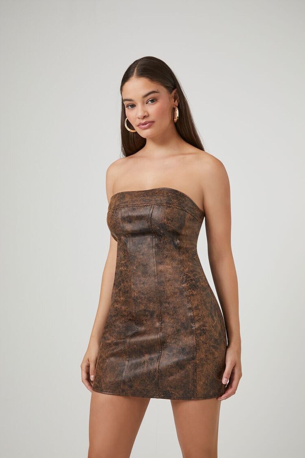 

Мини-платье из искусственной кожи Forever 21, коричневый