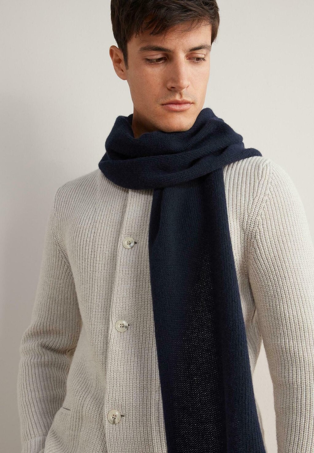 

Шарф Falconeri, цвет Blau Navy Blue