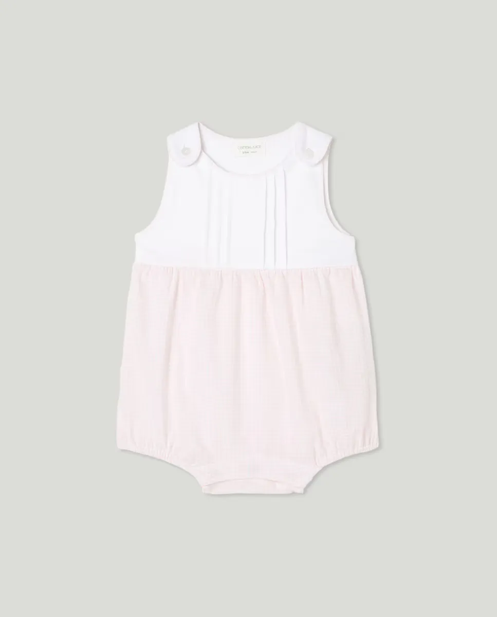 

Короткий комбинезон для малышки с гингамой и шнурками Cotton Juice, цвет Rosa