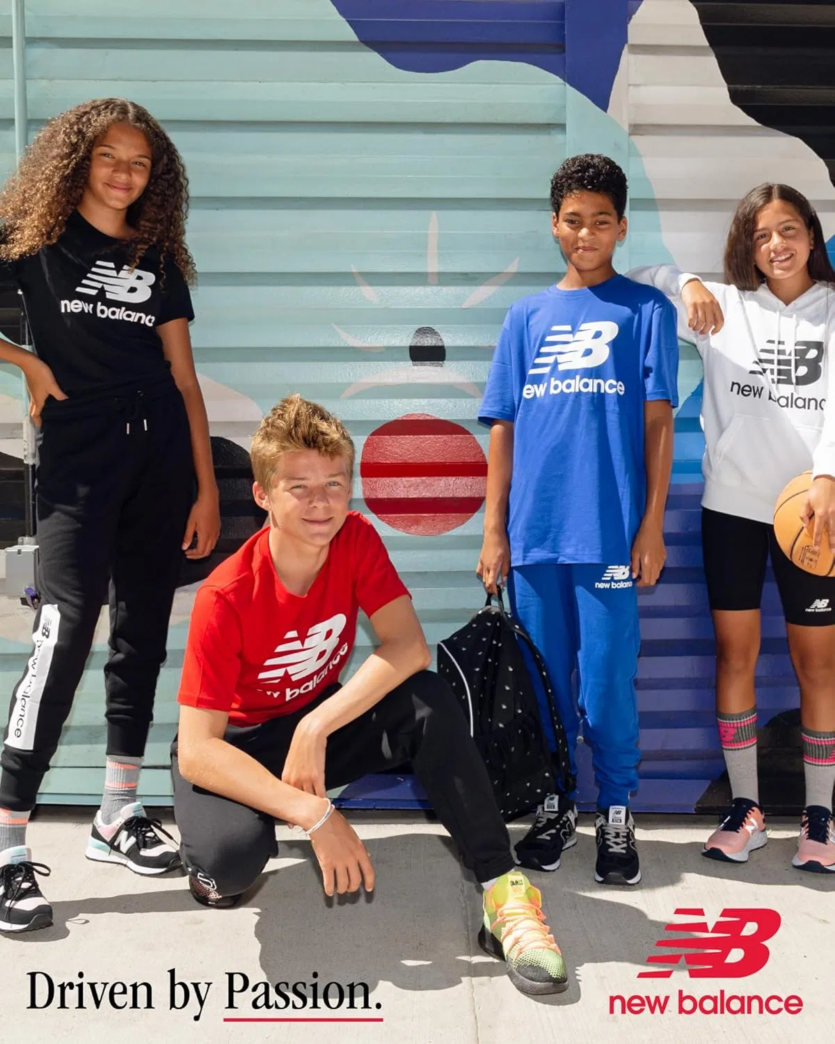Спортивные штаны New Balance для мальчиков - комплект из 2 штук, флисовые спортивные штаны с эластичным поясом - спортивные штаны для детей, светло-серый меланж/черный — фото 2