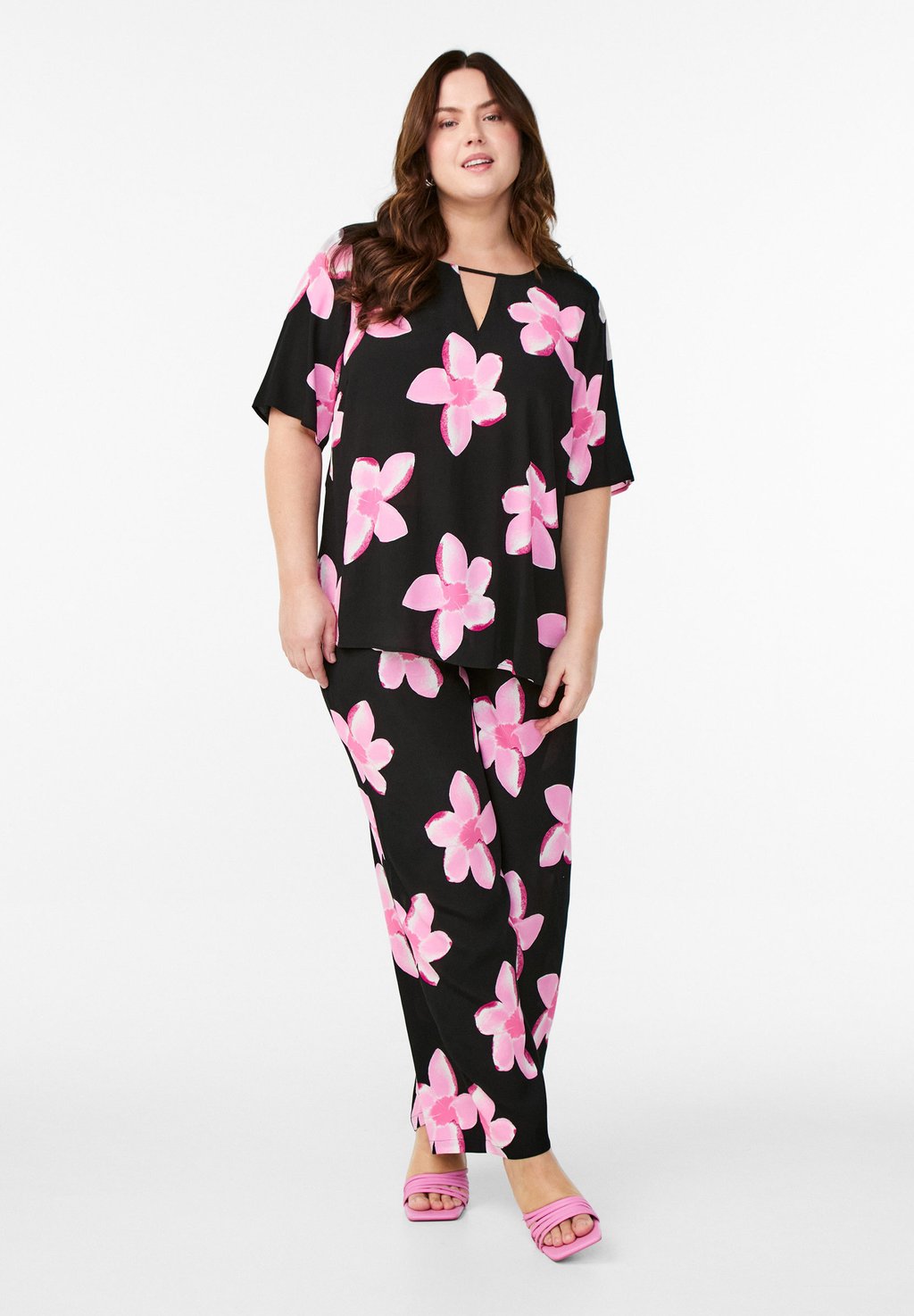 

Брюки Zizzi, черный