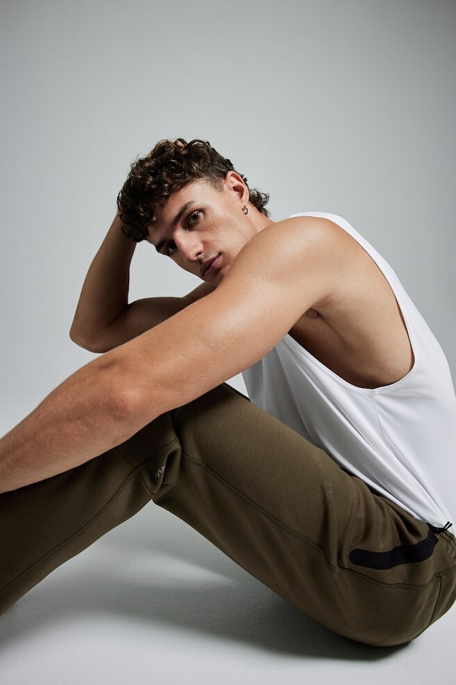 

Спортивные спортивные брюки из материала drymove облегающего кроя H&M, зеленый