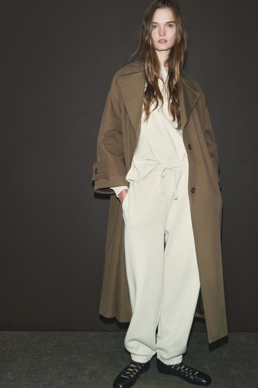 

Многослойное пальто-тренч oversize коллекция zw ZARA, ириска