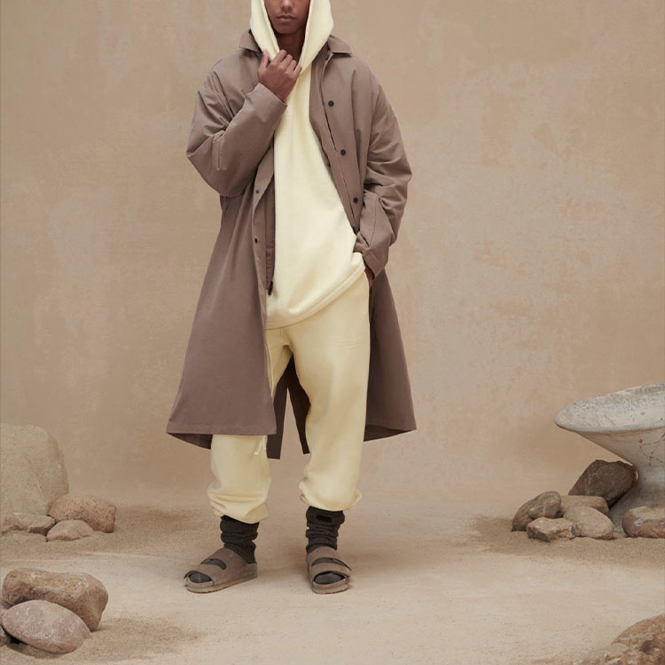 Расслабленный Худи Fear Of God Essentials, Канареечно-желтый — фото 4