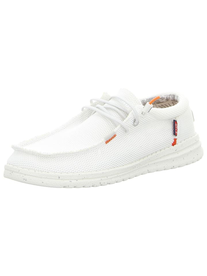 

Fusion Спортивные кроссовки на шнуровке белого цвета