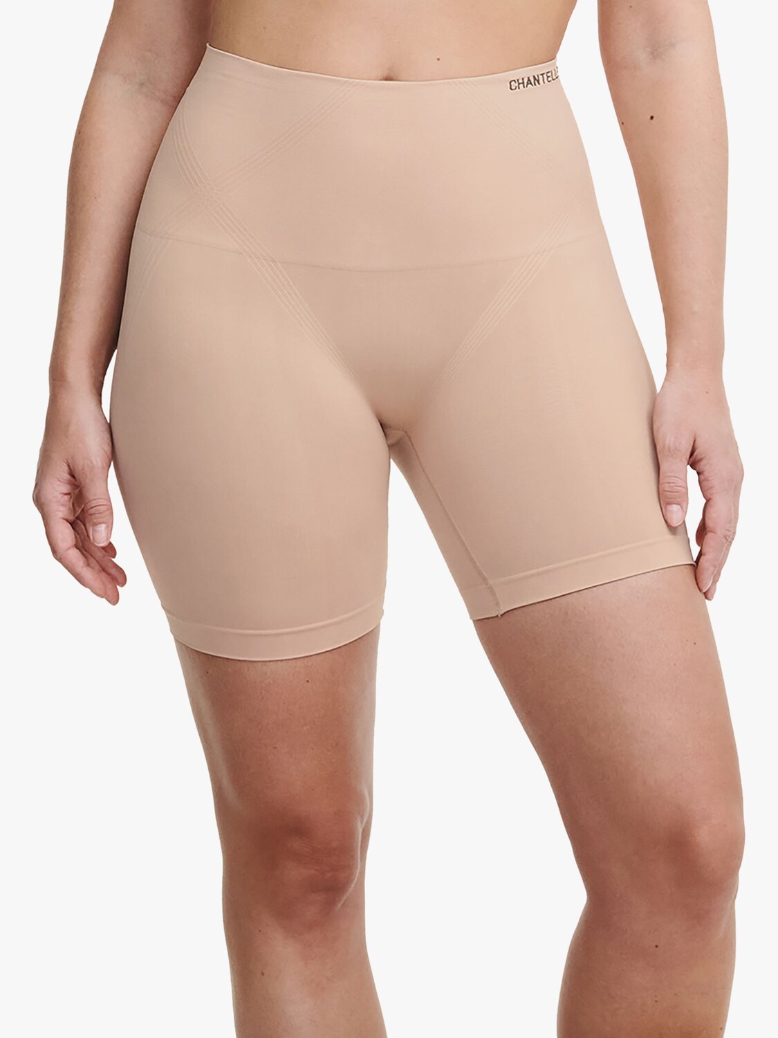 

Легкие шорты Smooth Comfort с высокой талией Chantelle, клей нюд
