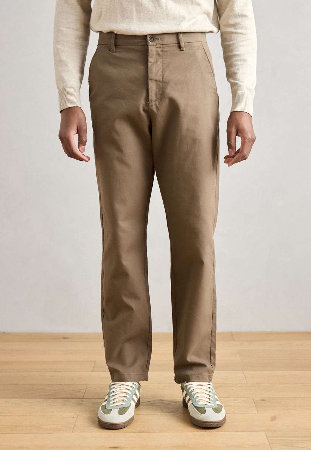 

Чино PANTS Lindbergh, песочный