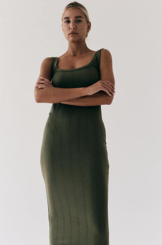 

Длинное платье Fendu Muuv., зеленый