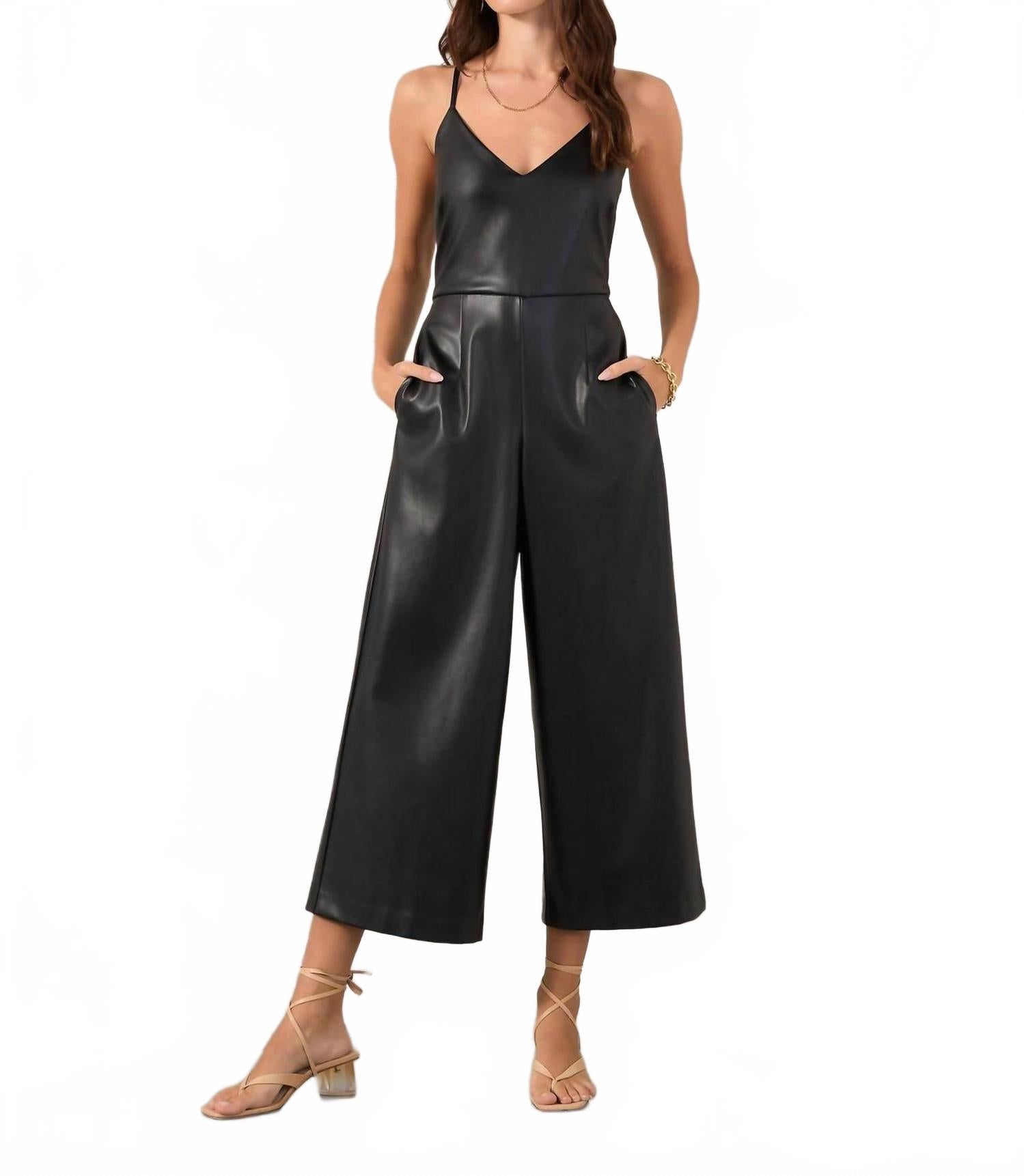 

Черный укороченный комбинезон из искусственной кожи Fifteen Twenty