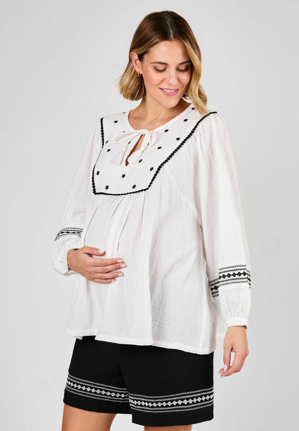 

Блуза MATERNITY FIT - EMBROIDERED JoJo Maman Bébé, белый