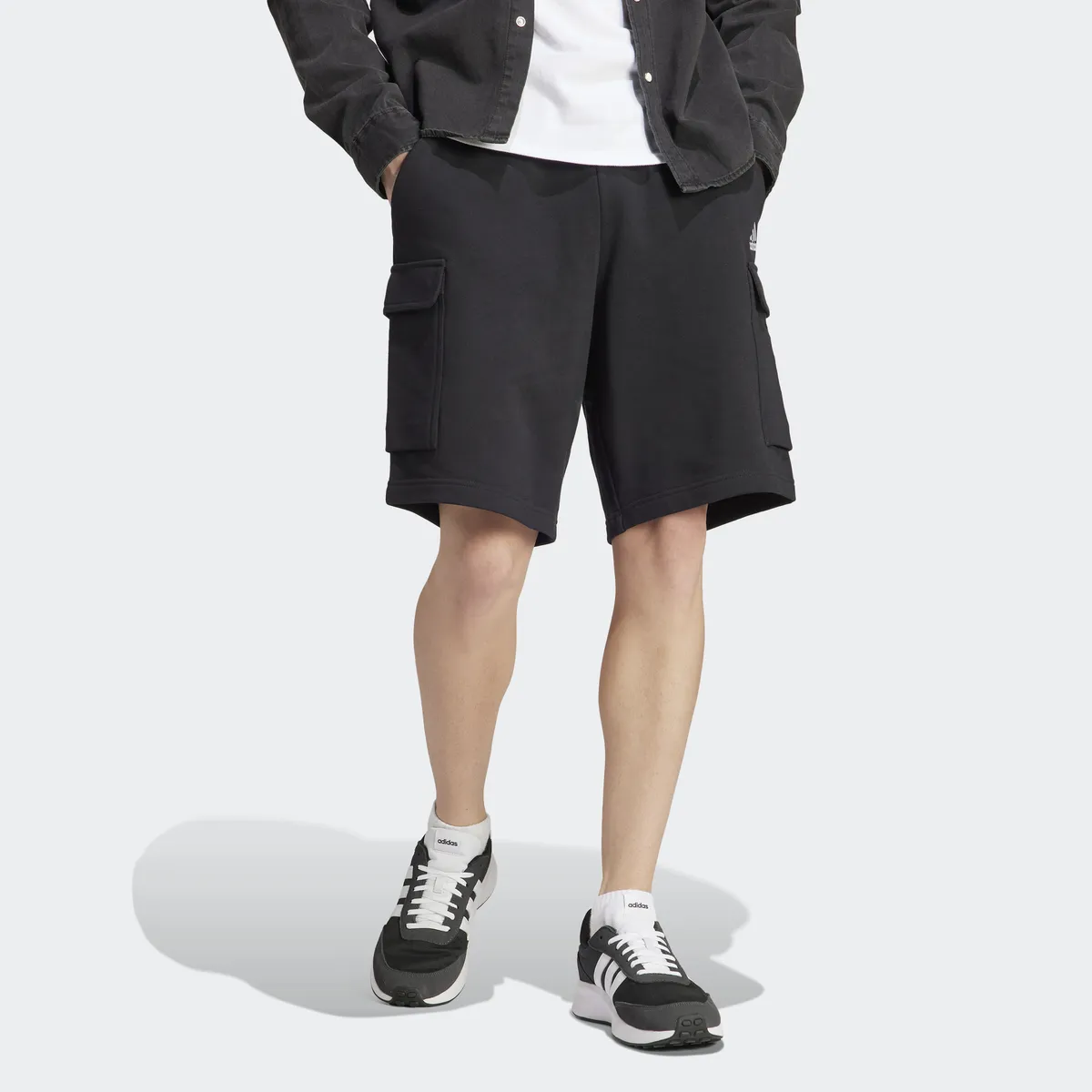 

Спортивные шорты adidas "ESSENTIALS FRENCH TERRY CARGO SHORTS" (1 шт.) Adidas Sportswear, черный