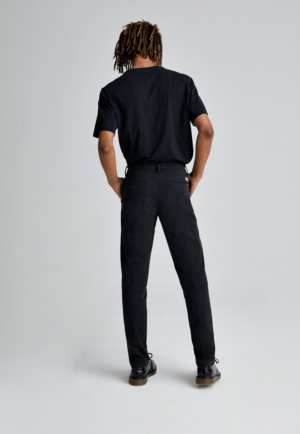 Чиносы Xx Standard Levi's, цвет mineral black shady — фото 3