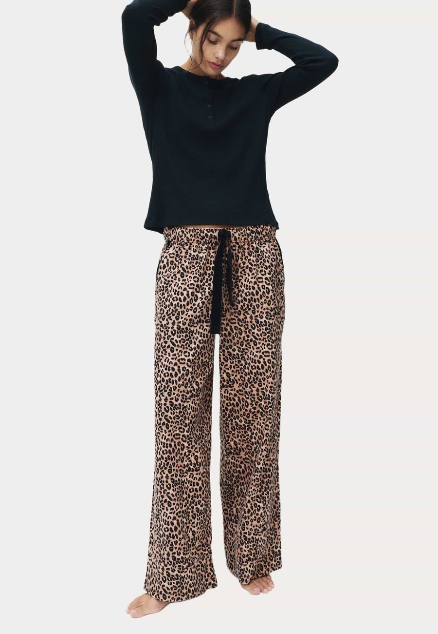 

Пижамный комплект Marks & Spencer HENLEY ANIMAL PRINT, Black Mix/Black