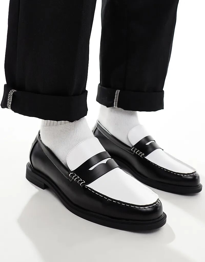 

Пенни-лоферы в черном и белом цвете ASOS DESIGN