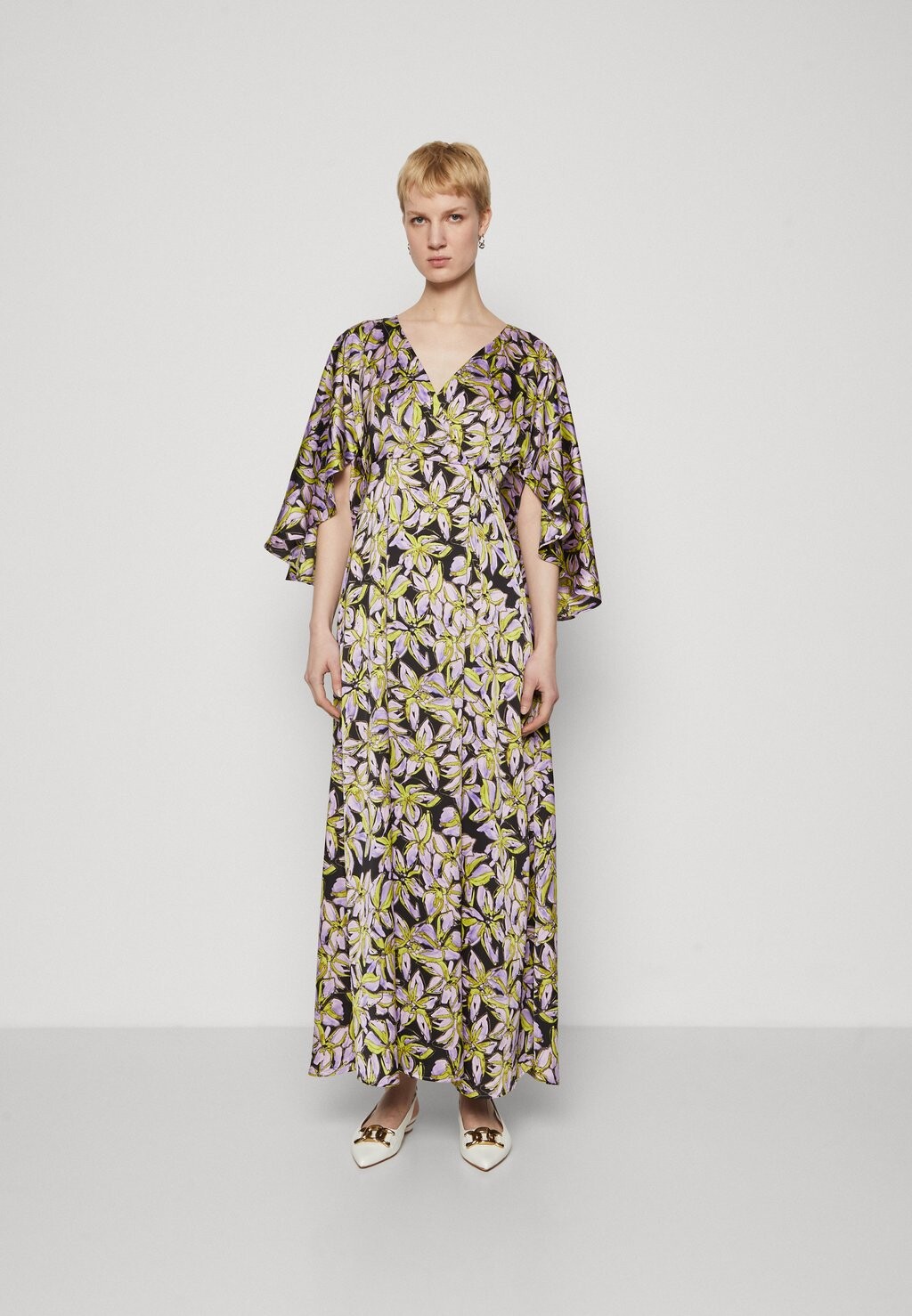 

Вечернее платье VMKYRA 3/4 MAXI DRESS Vero Moda, сирень