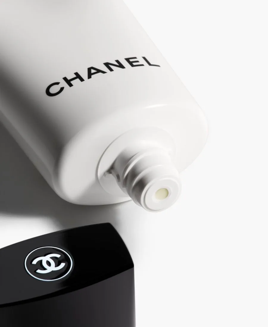 CHANEL Очищающий крем-пенка Camellia, 140 мл — фото 2